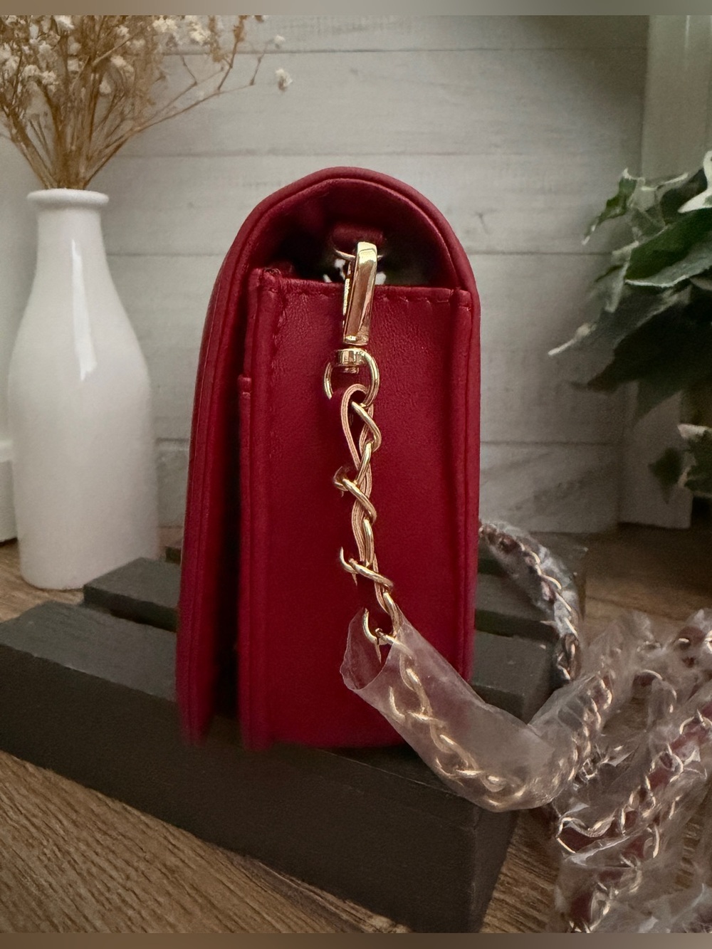 Badgley Mischka Small Brick Red VL Pleated Crossbody Clutch - NWT - Picture 3 of 10
